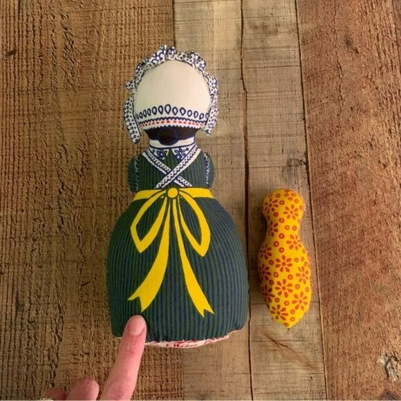 Louise Elliott designs stuffed doll with baby - Picture 3 of 7